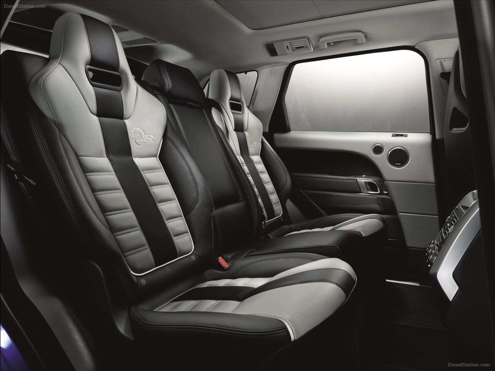 Land Rover Range Rover Sport SVR 2015